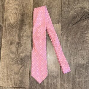 Brooks Brothers Men’s 100% Silk Tie Pink Patterned Anchors